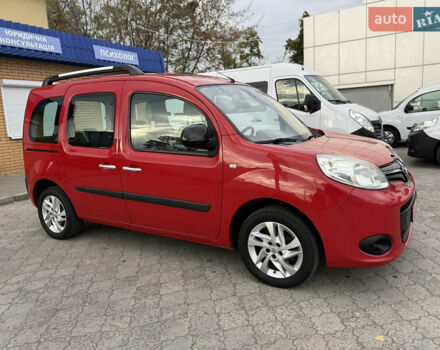 Красный Рено Кенгу, объемом двигателя 1.5 л и пробегом 172 тыс. км за 11499 $, фото 11 на Automoto.ua