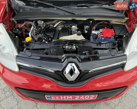 Красный Рено Кенгу, объемом двигателя 1.5 л и пробегом 172 тыс. км за 11499 $, фото 92 на Automoto.ua