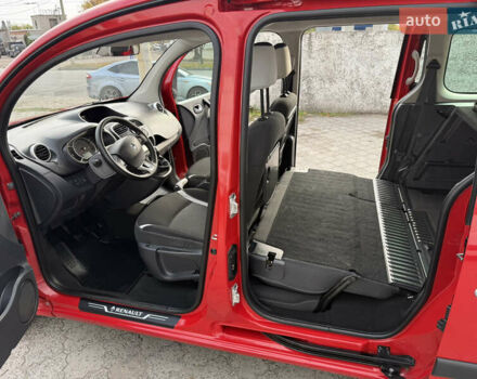 Красный Рено Кенгу, объемом двигателя 1.5 л и пробегом 172 тыс. км за 11499 $, фото 84 на Automoto.ua