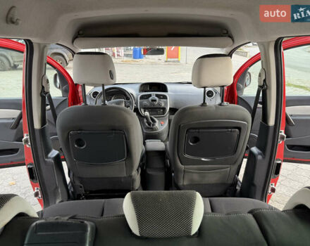 Красный Рено Кенгу, объемом двигателя 1.5 л и пробегом 172 тыс. км за 11499 $, фото 78 на Automoto.ua