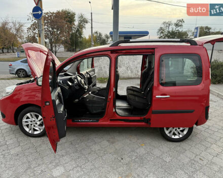 Красный Рено Кенгу, объемом двигателя 1.5 л и пробегом 172 тыс. км за 11499 $, фото 108 на Automoto.ua