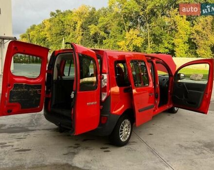 Рено Кенгу 2015 в Киеве на Automoto.ua Красный Рено Кенгу, объемом двигателя 1.5 л и пробегом 205 тыс. км за 12250 $, фото 39 на Automoto.ua