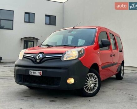 Рено Кенгу 2015 в Киеве на Automoto.ua Красный Рено Кенгу, объемом двигателя 1.5 л и пробегом 205 тыс. км за 12250 $, фото 7 на Automoto.ua