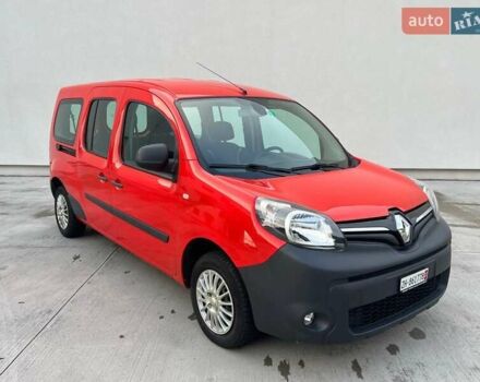 Рено Кенгу 2015 в Киеве на Automoto.ua Красный Рено Кенгу, объемом двигателя 1.5 л и пробегом 205 тыс. км за 12250 $, фото 1 на Automoto.ua