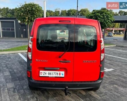 Рено Кенгу 2015 в Киеве на Automoto.ua Красный Рено Кенгу, объемом двигателя 1.5 л и пробегом 205 тыс. км за 12250 $, фото 98 на Automoto.ua