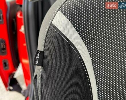 Рено Кенгу 2015 в Киеве на Automoto.ua Красный Рено Кенгу, объемом двигателя 1.5 л и пробегом 205 тыс. км за 12250 $, фото 66 на Automoto.ua