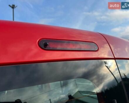 Рено Кенгу 2015 в Киеве на Automoto.ua Красный Рено Кенгу, объемом двигателя 1.5 л и пробегом 205 тыс. км за 12250 $, фото 91 на Automoto.ua