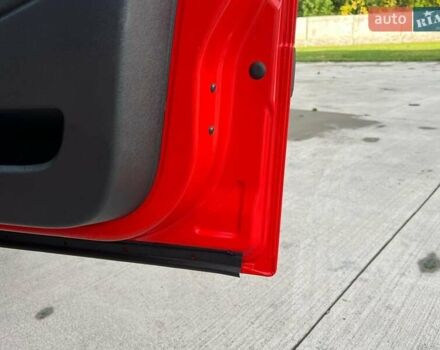 Рено Кенгу 2015 в Киеве на Automoto.ua Красный Рено Кенгу, объемом двигателя 1.5 л и пробегом 205 тыс. км за 12250 $, фото 50 на Automoto.ua