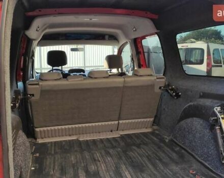 Красный Рено Кенгу, объемом двигателя 0 л и пробегом 201 тыс. км за 17500 $, фото 4 на Automoto.ua