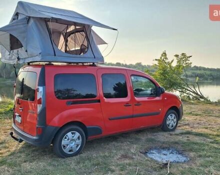 Красный Рено Кенгу, объемом двигателя 0 л и пробегом 201 тыс. км за 17500 $, фото 1 на Automoto.ua