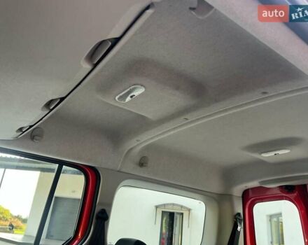 Рено Кенгу 2015 в Киеве на Automoto.ua Красный Рено Кенгу, объемом двигателя 1.5 л и пробегом 205 тыс. км за 12250 $, фото 11 на Automoto.ua