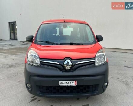 Рено Кенгу 2015 в Киеве на Automoto.ua Красный Рено Кенгу, объемом двигателя 1.5 л и пробегом 205 тыс. км за 12250 $, фото 3 на Automoto.ua