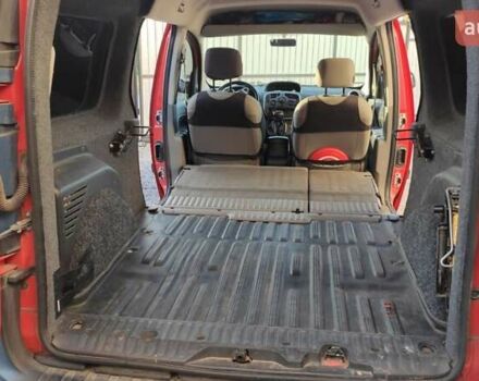 Красный Рено Кенгу, объемом двигателя 0 л и пробегом 201 тыс. км за 17500 $, фото 2 на Automoto.ua