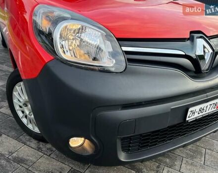 Рено Кенгу 2015 в Киеве на Automoto.ua Красный Рено Кенгу, объемом двигателя 1.5 л и пробегом 205 тыс. км за 12250 $, фото 96 на Automoto.ua