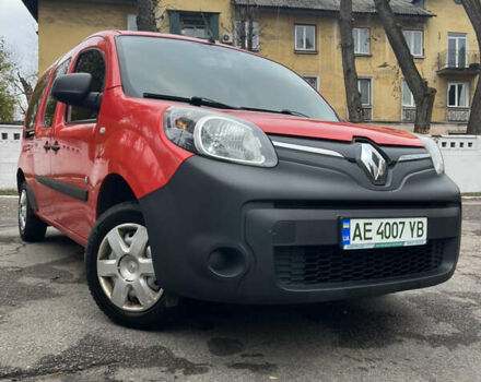 Красный Рено Кенгу, объемом двигателя 0 л и пробегом 56 тыс. км за 6700 $, фото 3 на Automoto.ua