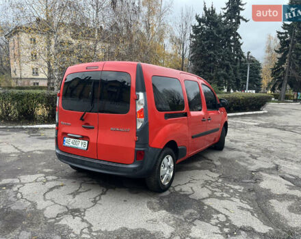 Красный Рено Кенгу, объемом двигателя 0 л и пробегом 56 тыс. км за 6700 $, фото 26 на Automoto.ua