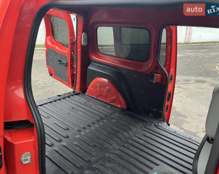 Красный Рено Кенгу, объемом двигателя 0 л и пробегом 56 тыс. км за 6700 $, фото 40 на Automoto.ua