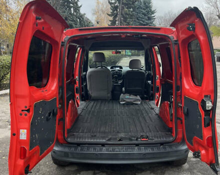 Красный Рено Кенгу, объемом двигателя 0 л и пробегом 56 тыс. км за 6700 $, фото 29 на Automoto.ua