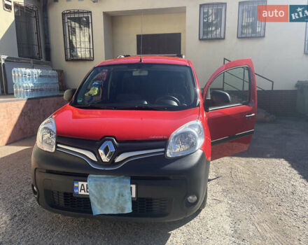 Красный Рено Кенгу, объемом двигателя 1.5 л и пробегом 220 тыс. км за 11000 $, фото 4 на Automoto.ua