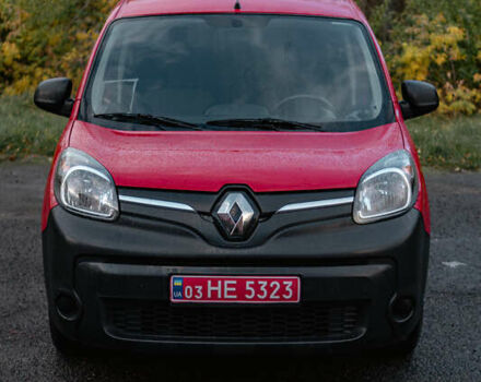 Красный Рено Кенгу, объемом двигателя 0 л и пробегом 40 тыс. км за 9000 $, фото 4 на Automoto.ua