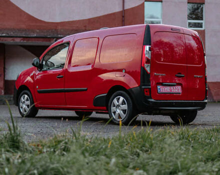 Красный Рено Кенгу, объемом двигателя 0 л и пробегом 40 тыс. км за 9000 $, фото 12 на Automoto.ua