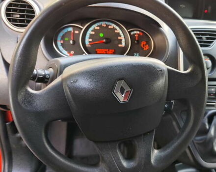 Красный Рено Кенгу, объемом двигателя 0 л и пробегом 53 тыс. км за 11499 $, фото 14 на Automoto.ua