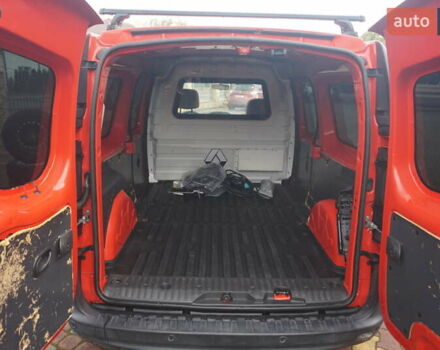 Рено Кенгу 2019 в Самборе на Automoto.ua Красный Рено Кенгу, объемом двигателя 0 л и пробегом 76 тыс. км за 11000 $, фото 47 на Automoto.ua