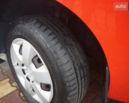 Рено Кенгу 2019 в Самборе на Automoto.ua Красный Рено Кенгу, объемом двигателя 0 л и пробегом 76 тыс. км за 11000 $, фото 71 на Automoto.ua