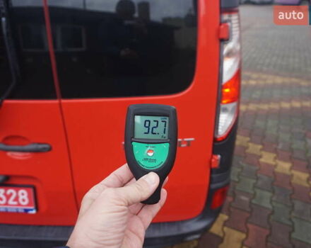 Рено Кенгу 2019 в Самборе на Automoto.ua Красный Рено Кенгу, объемом двигателя 0 л и пробегом 76 тыс. км за 11000 $, фото 65 на Automoto.ua