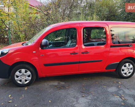 Красный Рено Кенгу, объемом двигателя 0 л и пробегом 53 тыс. км за 11500 $, фото 5 на Automoto.ua