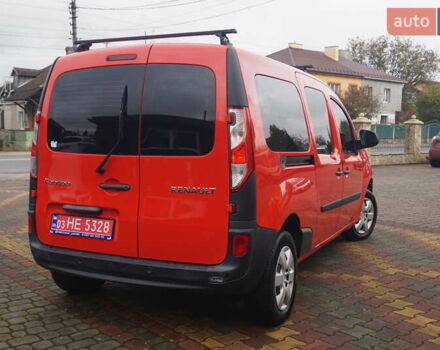 Рено Кенгу 2019 в Самборе на Automoto.ua Красный Рено Кенгу, объемом двигателя 0 л и пробегом 76 тыс. км за 11000 $, фото 7 на Automoto.ua