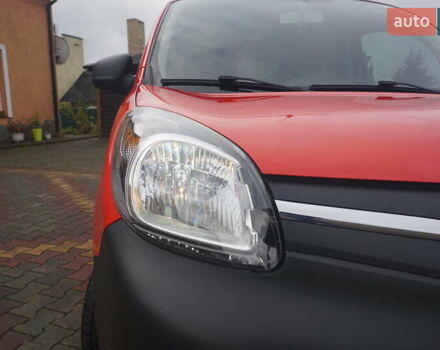 Рено Кенгу 2019 в Самборе на Automoto.ua Красный Рено Кенгу, объемом двигателя 0 л и пробегом 76 тыс. км за 11000 $, фото 21 на Automoto.ua