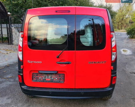 Красный Рено Кенгу, объемом двигателя 0 л и пробегом 53 тыс. км за 11499 $, фото 3 на Automoto.ua