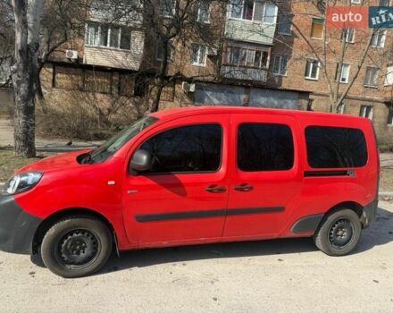 Красный Рено Кенгу, объемом двигателя 0 л и пробегом 83 тыс. км за 11000 $, фото 3 на Automoto.ua