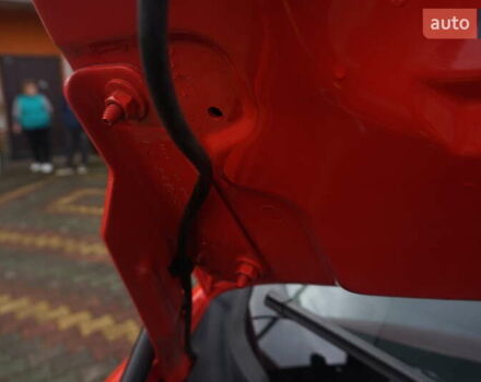 Рено Кенгу 2019 в Самборе на Automoto.ua Красный Рено Кенгу, объемом двигателя 0 л и пробегом 76 тыс. км за 11000 $, фото 57 на Automoto.ua