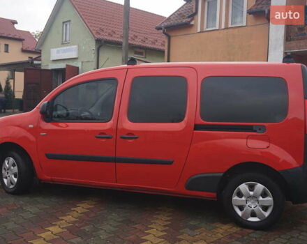 Рено Кенгу 2019 в Самборе на Automoto.ua Красный Рено Кенгу, объемом двигателя 0 л и пробегом 76 тыс. км за 11000 $, фото 10 на Automoto.ua