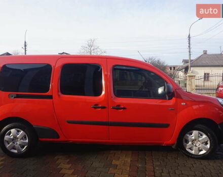 Красный Рено Кенгу, объемом двигателя 0 л и пробегом 34 тыс. км за 12000 $, фото 15 на Automoto.ua