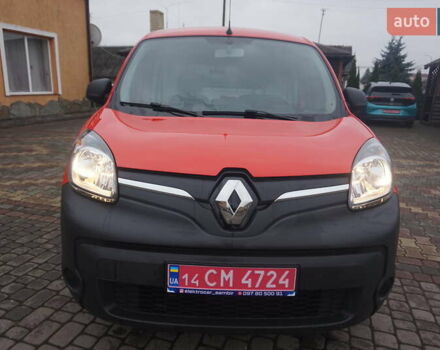 Красный Рено Кенгу, объемом двигателя 0 л и пробегом 44 тыс. км за 11777 $, фото 13 на Automoto.ua