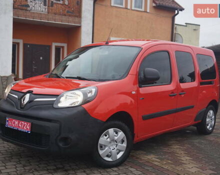 Красный Рено Кенгу, объемом двигателя 0 л и пробегом 44 тыс. км за 11777 $, фото 1 на Automoto.ua