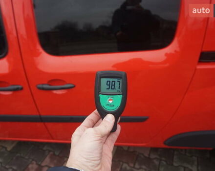 Красный Рено Кенгу, объемом двигателя 0 л и пробегом 44 тыс. км за 11777 $, фото 62 на Automoto.ua