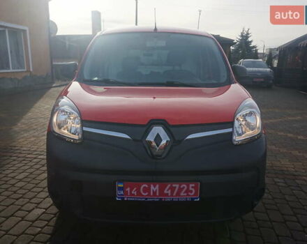 Красный Рено Кенгу, объемом двигателя 0 л и пробегом 34 тыс. км за 12000 $, фото 13 на Automoto.ua