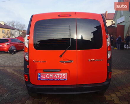 Красный Рено Кенгу, объемом двигателя 0 л и пробегом 34 тыс. км за 12000 $, фото 17 на Automoto.ua