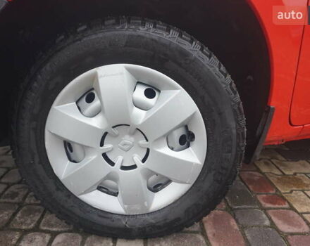 Красный Рено Кенгу, объемом двигателя 0 л и пробегом 44 тыс. км за 11777 $, фото 72 на Automoto.ua