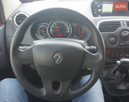 Красный Рено Кенгу, объемом двигателя 0 л и пробегом 34 тыс. км за 12000 $, фото 29 на Automoto.ua