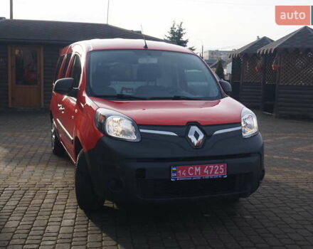 Красный Рено Кенгу, объемом двигателя 0 л и пробегом 34 тыс. км за 12000 $, фото 2 на Automoto.ua