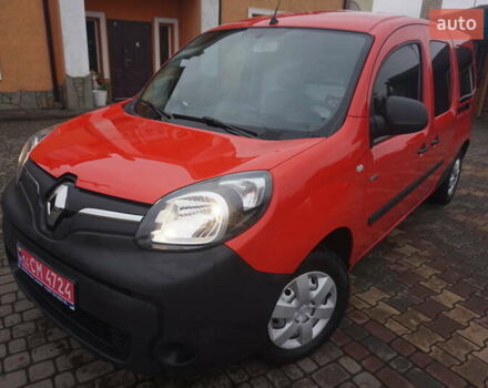 Красный Рено Кенгу, объемом двигателя 0 л и пробегом 44 тыс. км за 11777 $, фото 12 на Automoto.ua