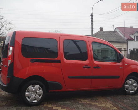 Красный Рено Кенгу, объемом двигателя 0 л и пробегом 44 тыс. км за 11777 $, фото 6 на Automoto.ua