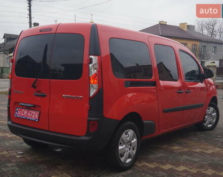 Красный Рено Кенгу, объемом двигателя 0 л и пробегом 44 тыс. км за 11777 $, фото 7 на Automoto.ua