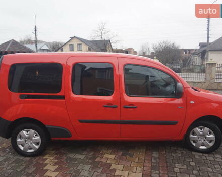 Красный Рено Кенгу, объемом двигателя 0 л и пробегом 44 тыс. км за 11777 $, фото 15 на Automoto.ua