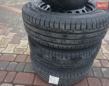 Красный Рено Кенгу, объемом двигателя 0 л и пробегом 44 тыс. км за 11777 $, фото 71 на Automoto.ua